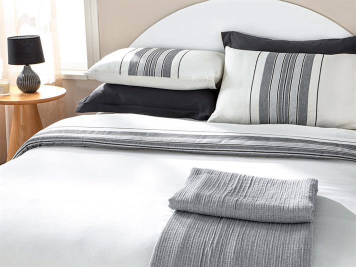 Cosy Lines Cu Fire De Chenille Vopsite Super King Set Lenjerie De Pat 260x220 cm Gri-Antracit