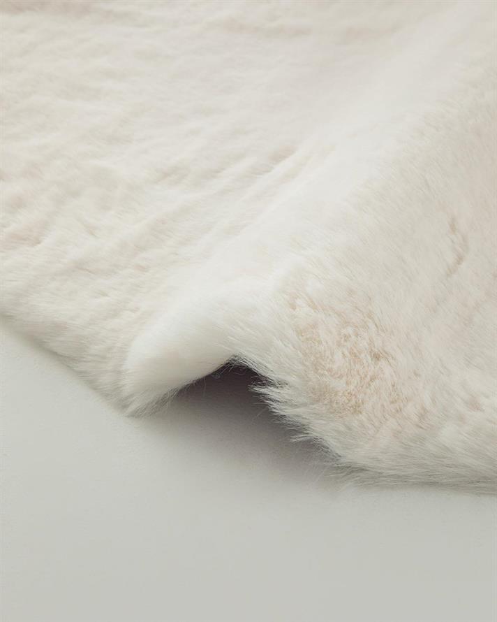 Covor blană artificială, Nebula, 90x60 cm, acril, crem