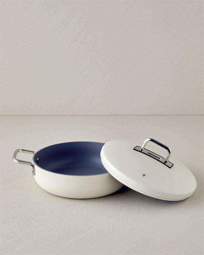 Aluminum Salt And Pepper Shak 24 cm Cream