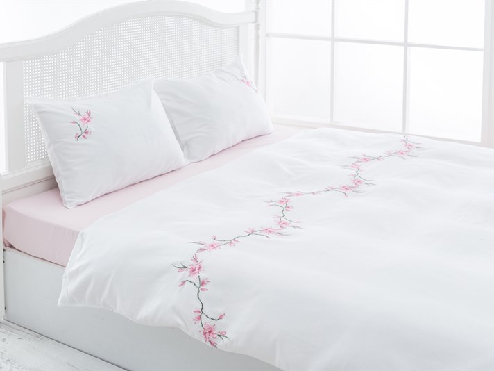 crin Brodat Double Set Lenjerie De Pat 200x220 cm Roz