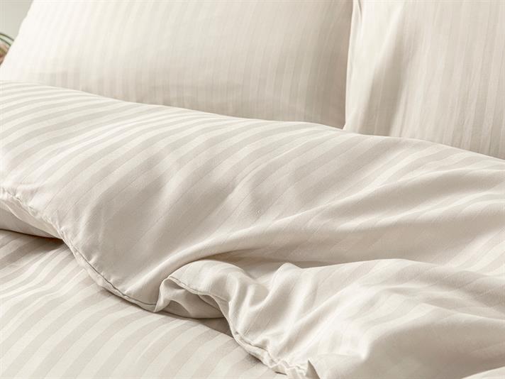 Lenjerie de pat completa, King Size, Crystal, bumbac-viscoza, 240x220 cm/180x200 cm/50x70 cm, gri