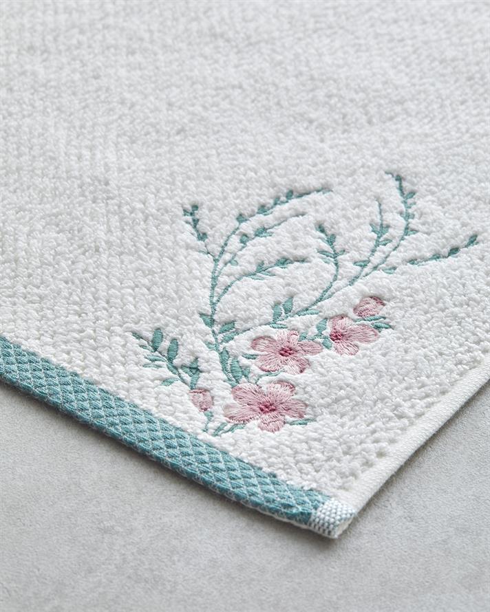 Flower Creeper Cu Bumbac Brodat Prosop De Față 50x80 cm Ecru