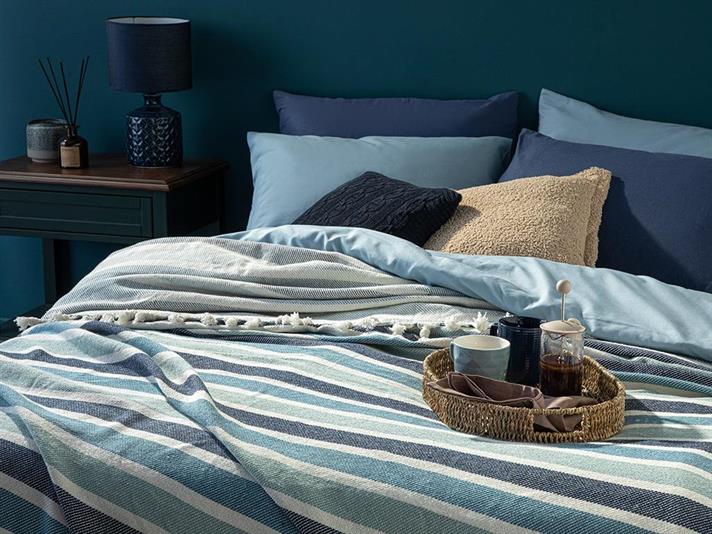 Cuvertură pat, King size, Colorful Lines, bumbac-acril, 240x260 cm, verde - bleu