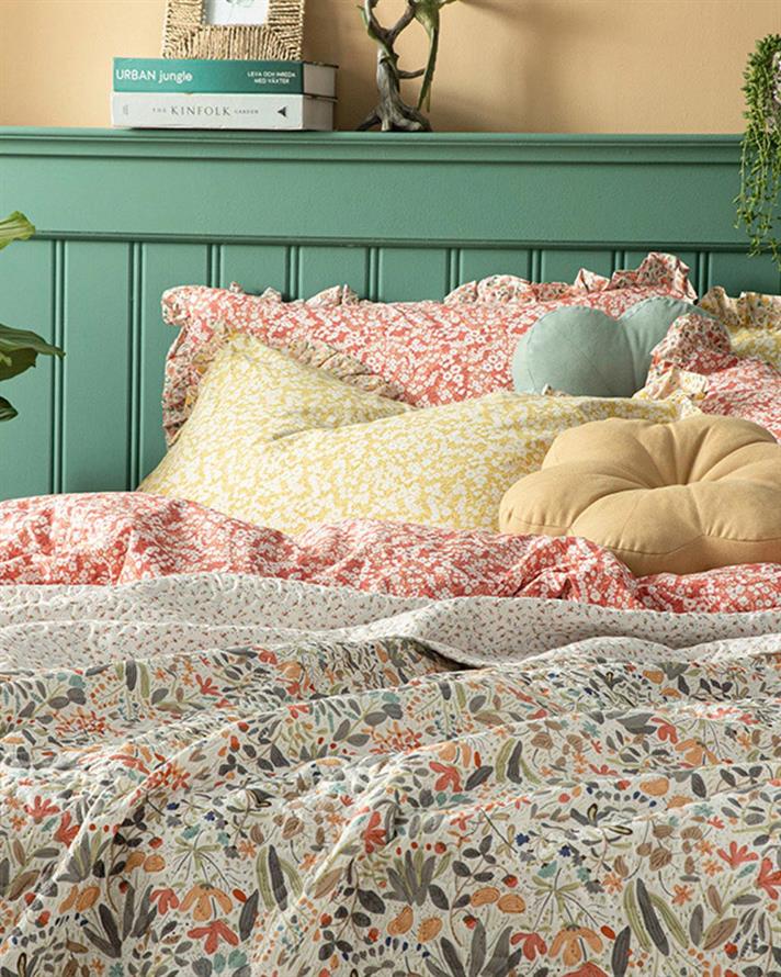 Cuvertura pat reversibila King Size, Wild Forest, poliester, 240x220 cm, roz