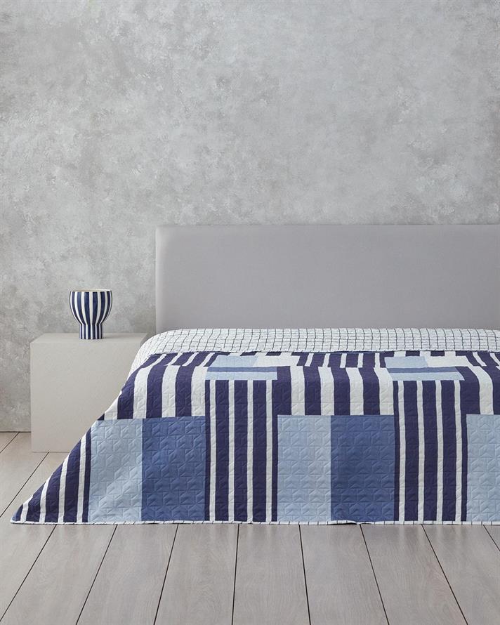 Cuvertura pat reversibila pentru doua persoane, Patch Line, poliester, 200x220 cm, albastru
