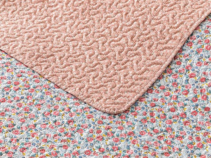 Cuvertura pat reversibila pentru doua persoane, Lovely Florets, poliester, 200x220 cm, roz