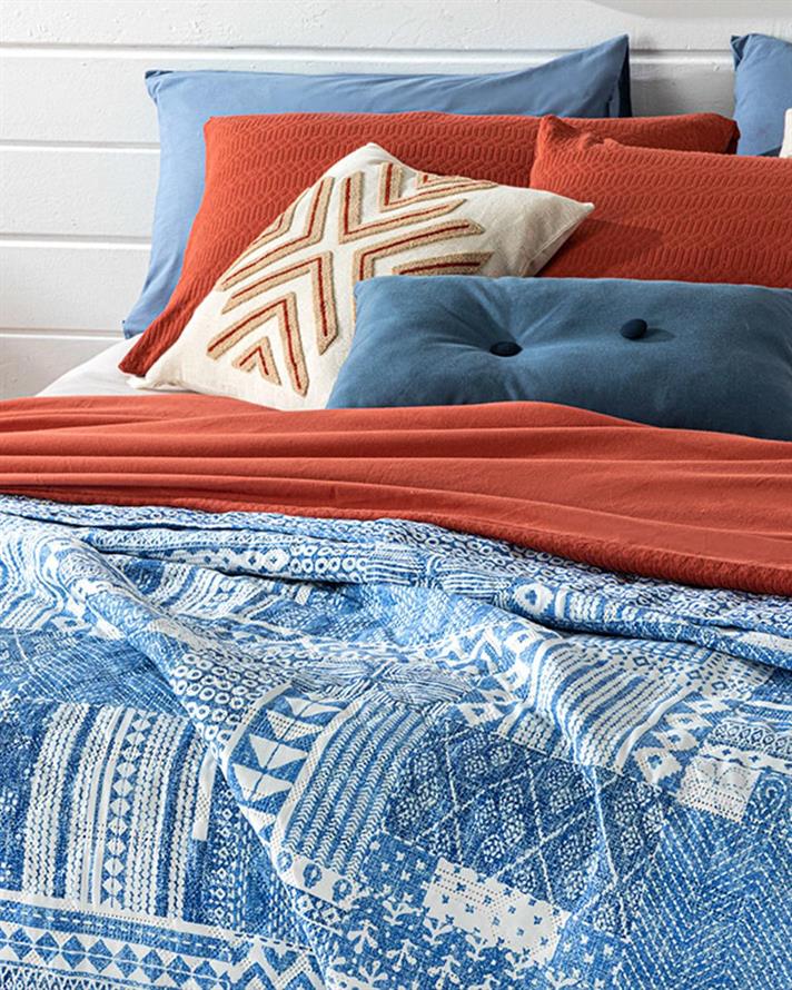 Cuvertura pat reversibila pentru doua persoane, Coastal Patch, poliester, 200x220 cm, bleu