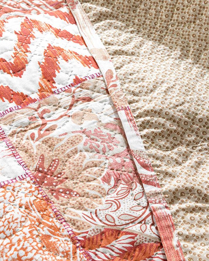 Cuvertura pat reversibila pentru o persoana, Golden Orient, poliester, 160x220 cm, roz coral