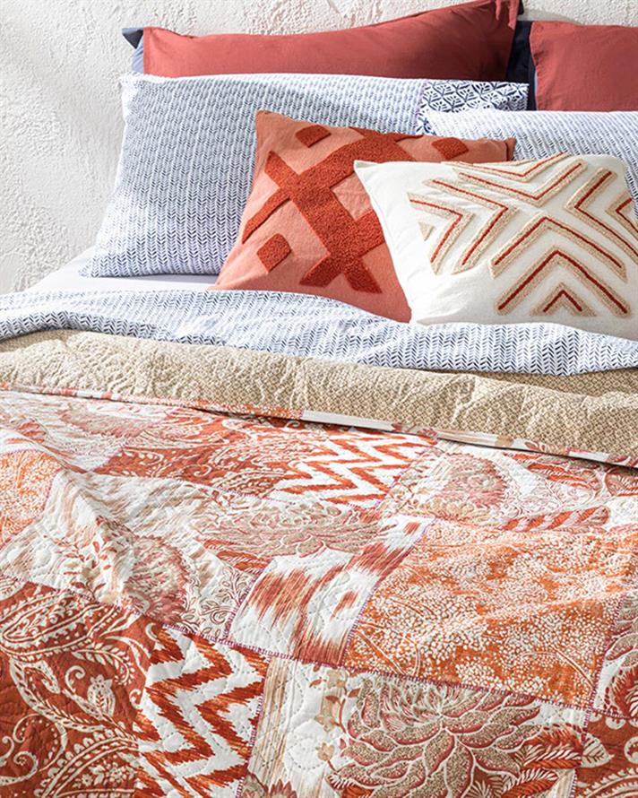 Cuvertura pat reversibila pentru o persoana, Golden Orient, poliester, 160x220 cm, roz coral