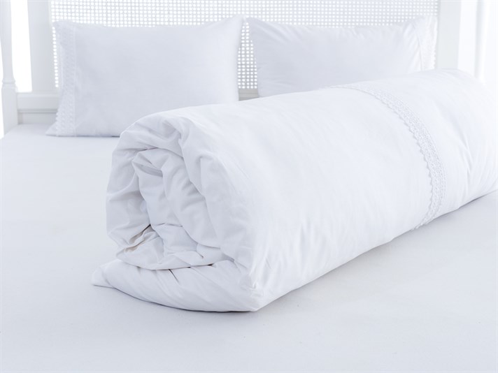 Darlene Cu Bumbac Double Lenjerie De Pat 200x220 cm Alb