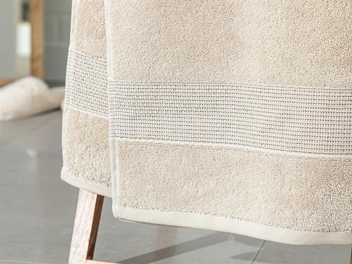 Deluxe Cottony Low Twist Bath Towel 90x150 cm Beige