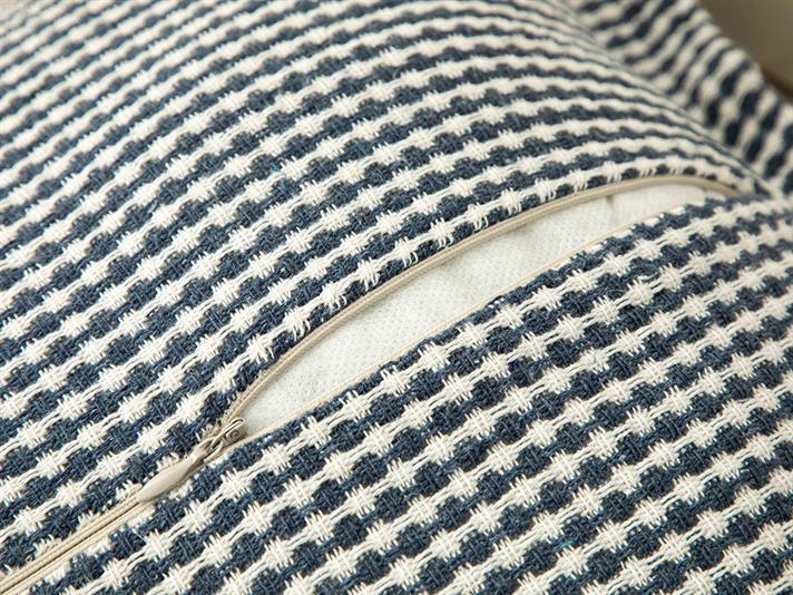 Dialine Filled Cushion 45x45 cm Dark Blue.