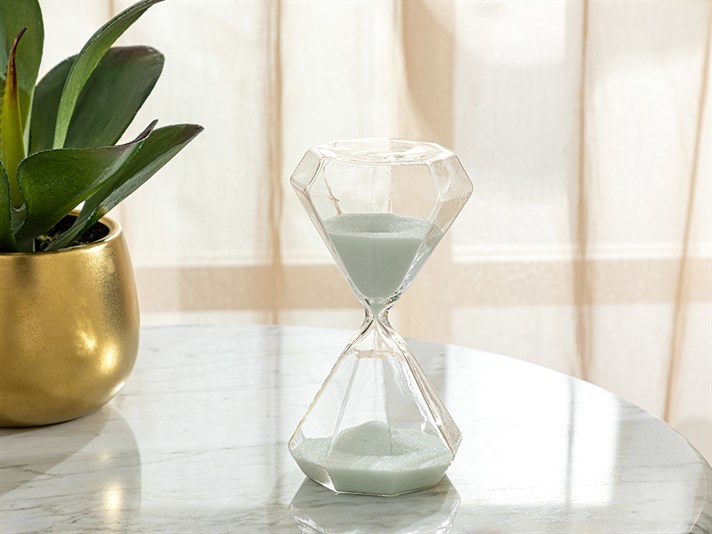 Diamond 15 min Hourglass 9x9x15 cm White