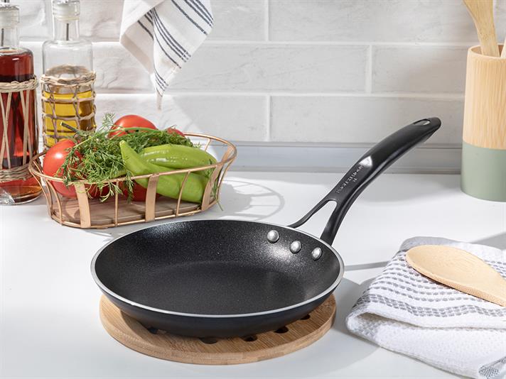 Diamond Aluminum Non-stick Fry Pan 20 cm Black