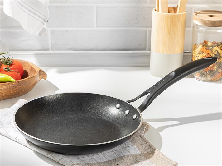 Diamond Aluminum Non-stick Fry Pan 24 cm Black