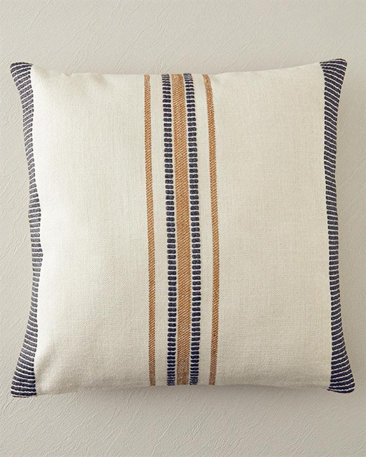 Elvira Husă Pernuță 45x45 cm Ecru