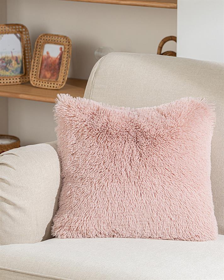 Față de pernă decorativă, Fluffy, blană artificială, 45x45 cm, roz pudră