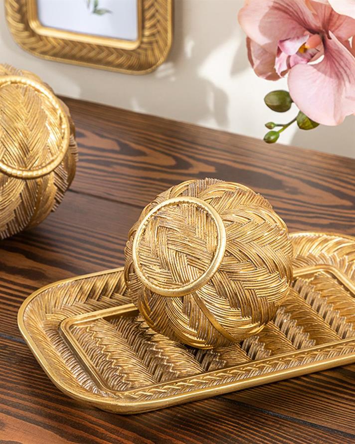 Knits Polyresin Decorative Plate 24x14x2 cm Gold