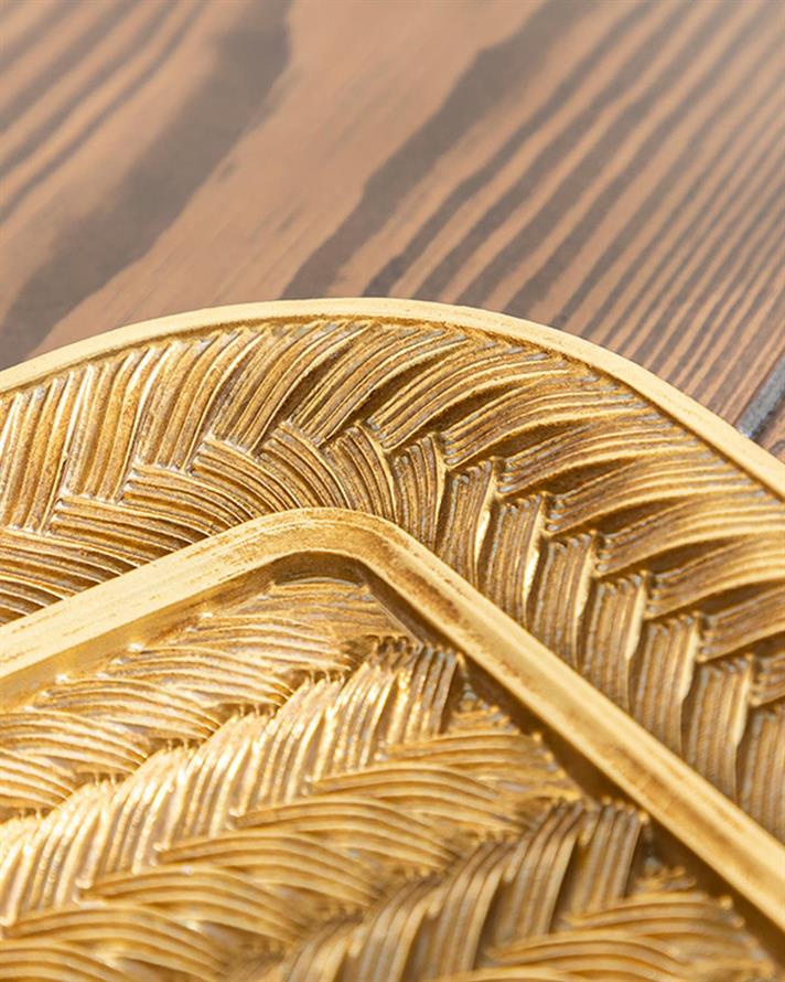 Knits Polyresin Decorative Plate 24x14x2 cm Gold