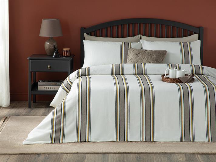 Lenjerie de pat completă, King Size, Fine Lines, bumbac-viscoză-poliester, 240x220 cm/ 180x200 cm/ 50x70 cm, galben-mar