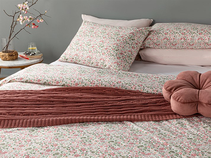 Flower Joy Cu Bumbac King Size Set Lenjerie De Pat 240x220 cm Roz