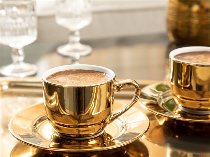 Fora Porțelan 4 Bucati Pentru 2 Persoane Set Cești De Cafea 100 Ml Aur.