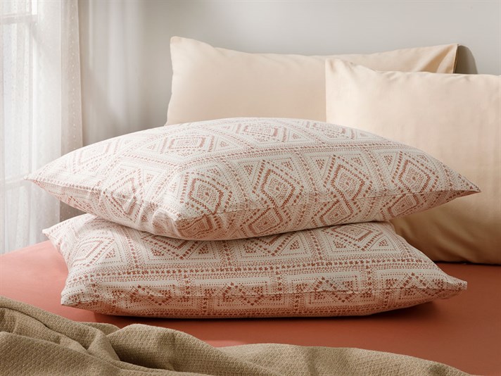 Geostitch Cottony Set 2  FAȚĂ DE PERNĂ 50x70 cm Scorțișoară