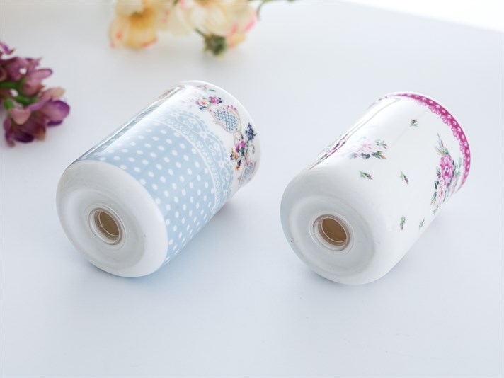 Cottage Garden New Bone China 2 pcs Salt And Pepper Shak Pink