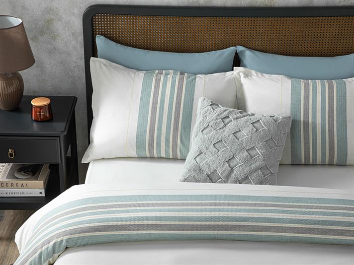 Lenjerie de pat completa King Size, Grand, bumbac-viscoza-poliester, 240x220 cm/180x200 cm/50x70 cm , auriu