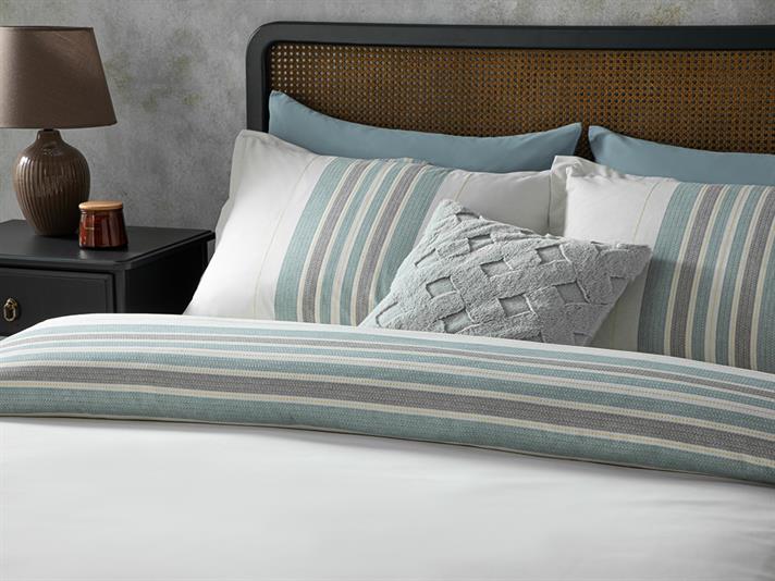  Lenjerie de pat completa King Size, Grand, bumbac-viscoza-poliester, 240x220 cm/180x200 cm/50x70 cm , auriu