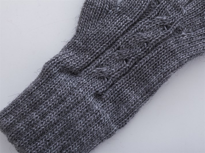 Hanne Knitwear Gloves . Gray