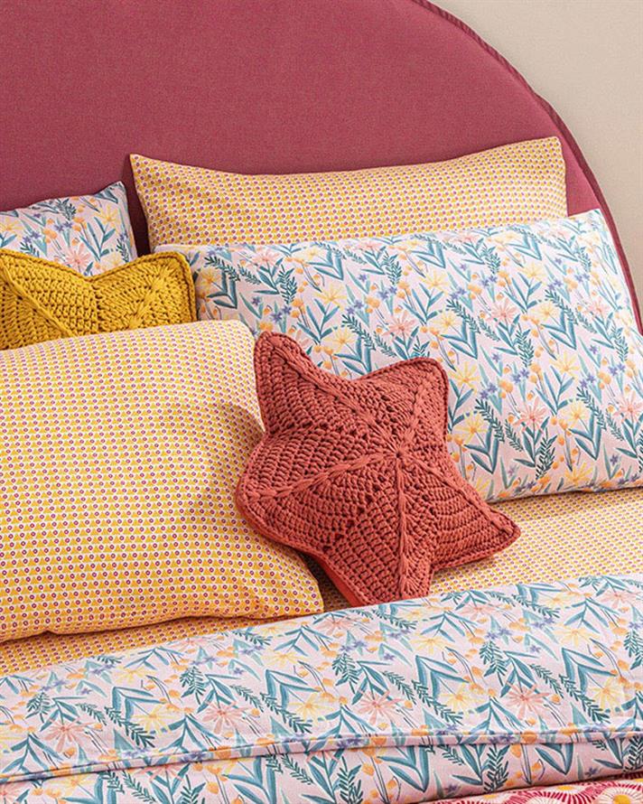 Husa de pilota pentru doua persoane, Joyous Florets, bumbac-poliester, 200x220 cm, roz deschis