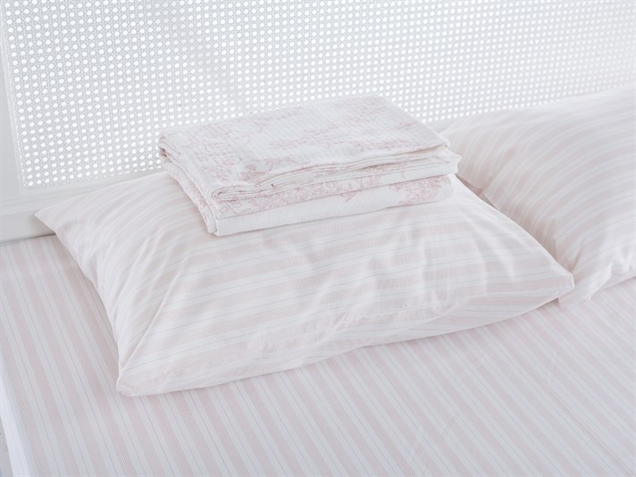 icre  Cu imprimeu For One Person  SET CUVERTURĂ 150x220 cm Pink