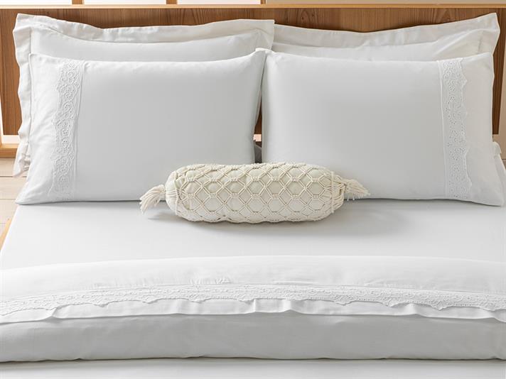  Lenjerie de pat completă, king size, Kiara, Bumbac Satinat Cu broderie, 240x260 cm/ 260x280 cm/ 50x70 cm, Alb