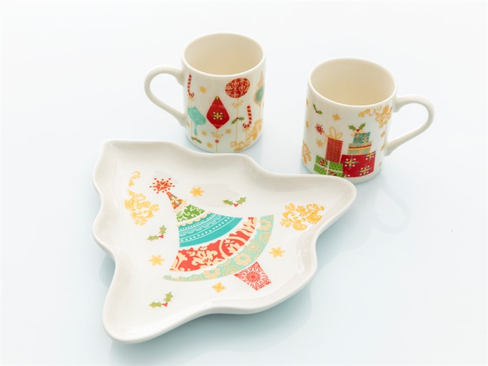 Let it Snow Bone China With Plate Coffee Cup Set 70 ml Red