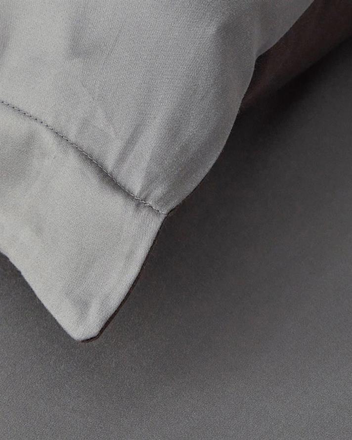 Lenjerie de pat completa King Size, Glorious, matase, 240x220 cm/180x200 cm/50x70 cm, gri