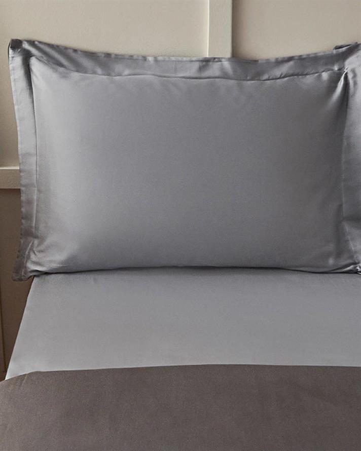 Lenjerie de pat completa King Size, Glorious, matase, 240x220 cm/180x200 cm/50x70 cm, gri