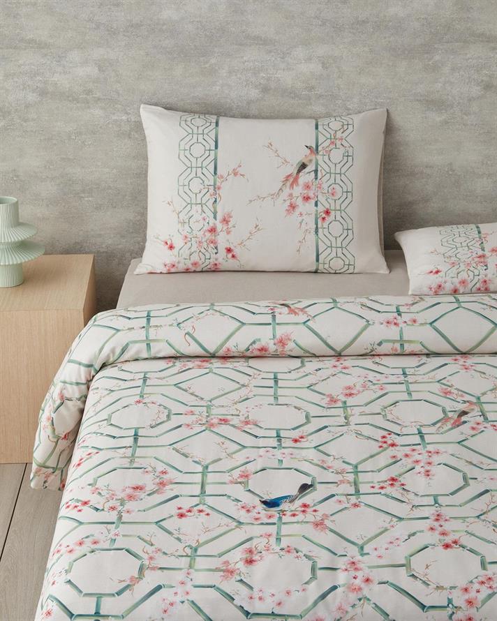 Lenjerie de pat completa pentru doua persoane, Sakura Fence, bumbac-viscoza, 200x220 cm/160x200 cm/50x70 cm, crem