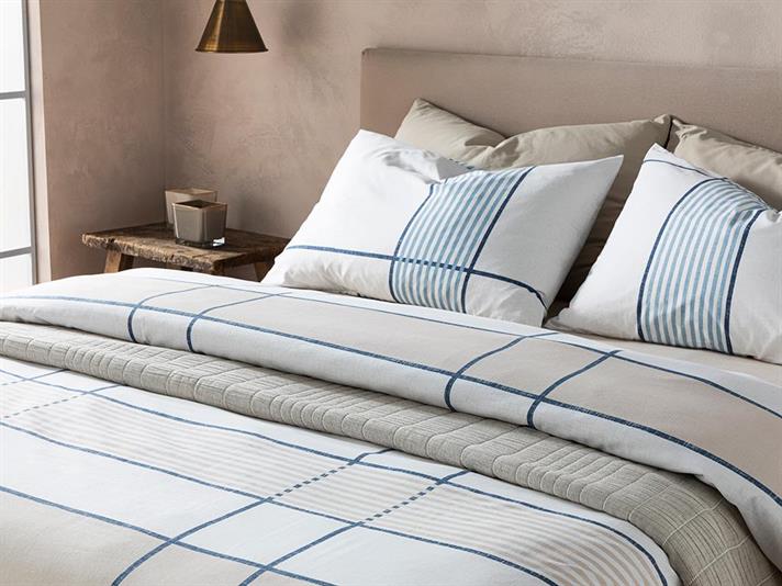 Lenjerie de pat completa, pentru doua persoane,Textured Lines, polycotton, 200x220 cm/240x260 cm/50x70 cm, alb-Bej-bleu
