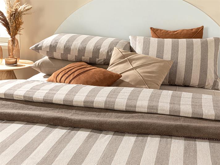 Linea Set Lenjerie De Pat Single - Set Lenjerie De Pat Bumbac Poliester | English Home, 160 x 220 cm, Cafea