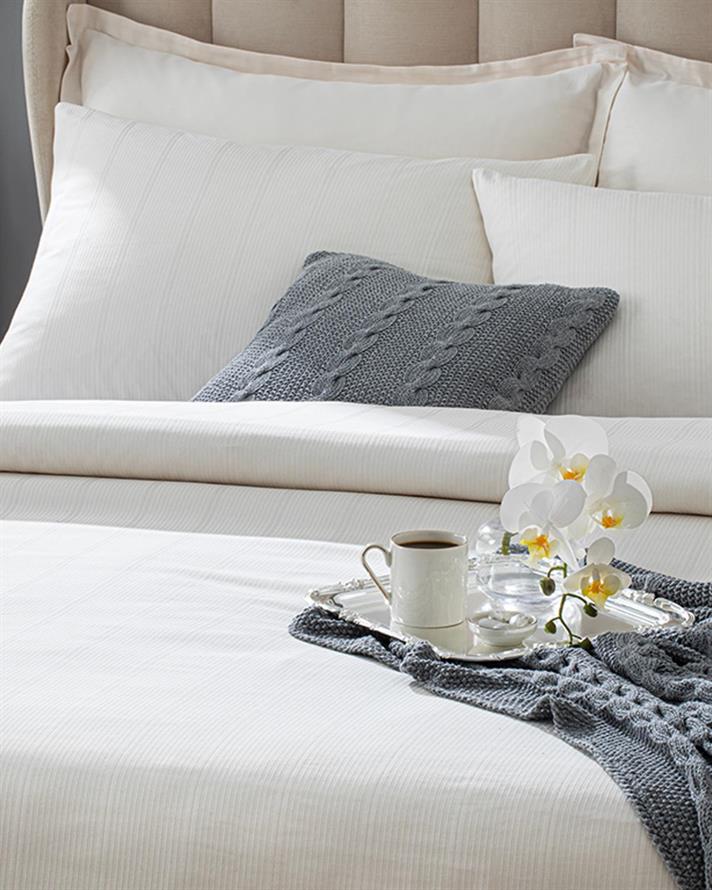 Listral Set Lenjerie De Pat King Size 4 Fețe De Pernă - Set Lenjerie De Pat Bumbac | English Home, 240 x 220 cm, Ivory