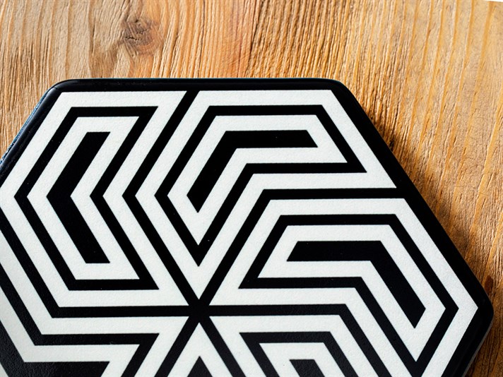 Lina Silicone Hot Mat 16 cm Black-White