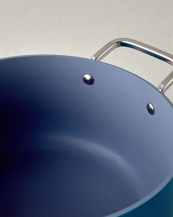 Aluminum Flat Salt And Pepper Shak 28 cm Blue