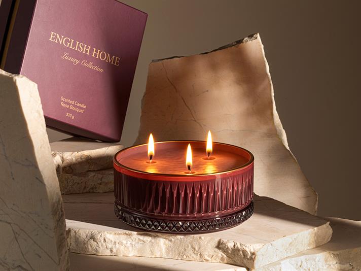Lumânare parfumată, Luxury, 370 g, roz