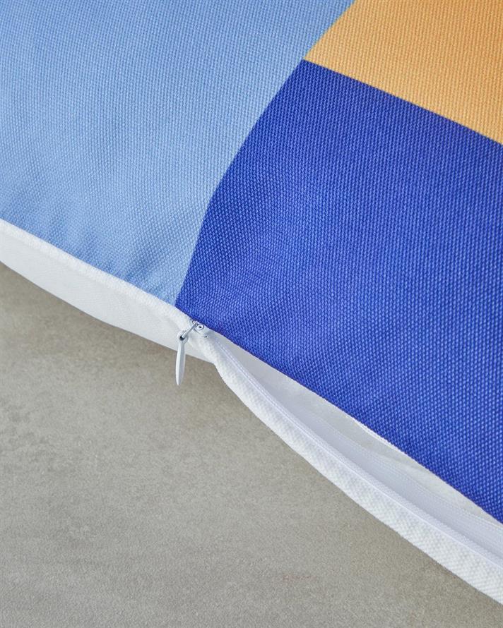 Pernuță Umplută 45 x 45 cm Multicolor.