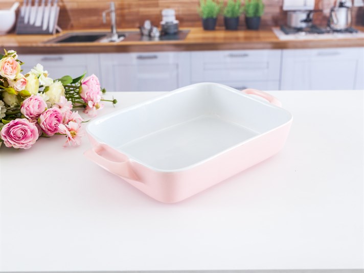 Molly Stoneware Oven Cover Pink