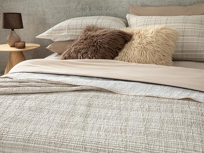 Naturel Lines Dolgulu İpliği Boyalı Persoană dublă  SET CUVERTURĂ DE PAT 240x260 cm Burgundia-gri