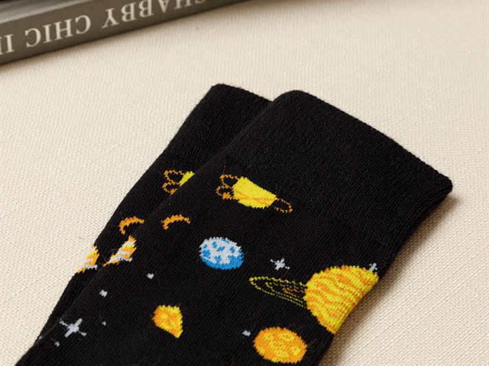 New Planet Cotton Socks Standard Black