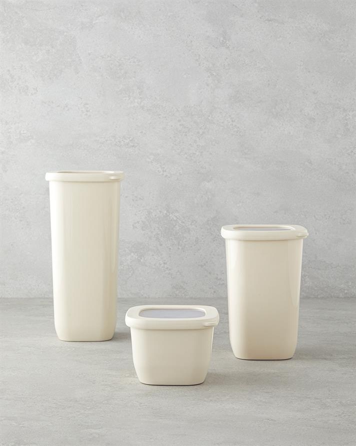 Novia Plastic Cu 3 Piese Borcan 550 ml-1200 ml-1700 ml Crem.
