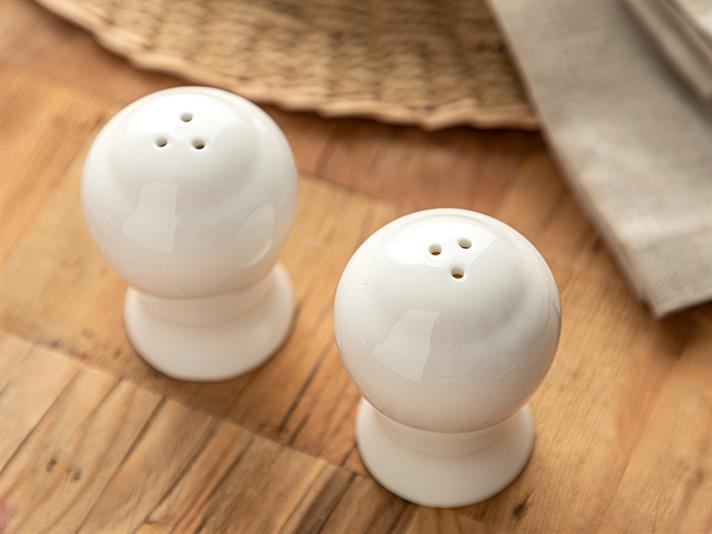 Nubia Porcelain Salt And Pepper Shak 5x5x7,2 cm White
